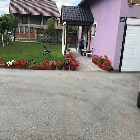 Osik Villa *